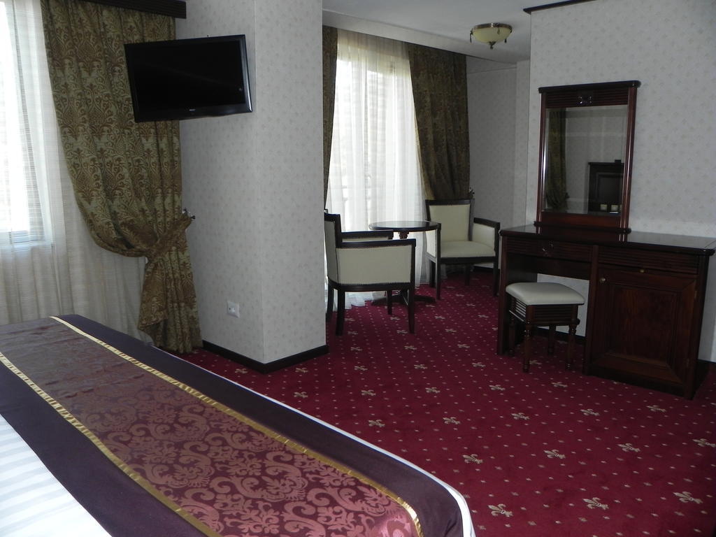 Hestia Hotel Calaraşi Oda fotoğraf